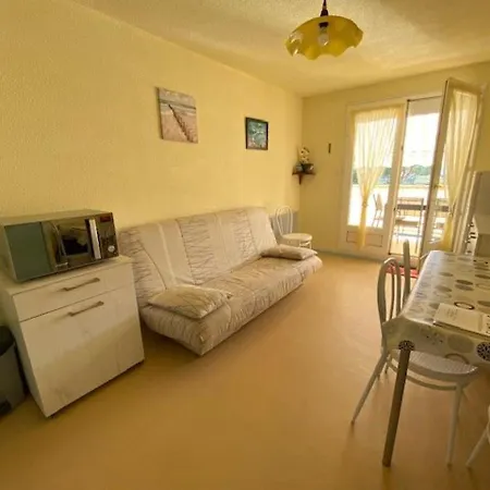 Apartment T2 Avec Piscine A 2 Pas De La De Pontaillac - Fr-1-494-148