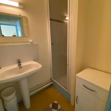 T2 Avec Piscine A 2 Pas De La De Pontaillac - Fr-1-494-148 *